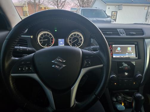 2011 Suzuki Kizashi Sport GTS