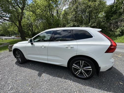 2019 Volvo XC60 T6 Momentum