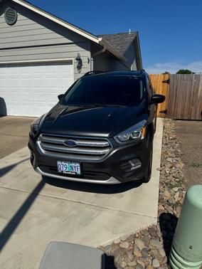 Gray 2017 Ford Escape SE