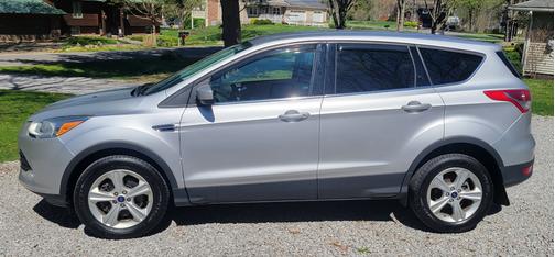 Gray 2016 Ford Escape SE