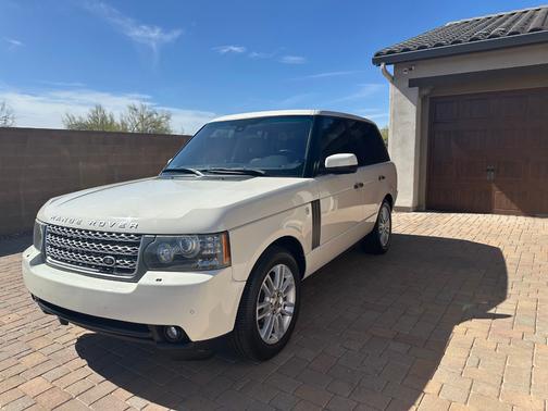 White 2010 Land Rover Range Rover HSE