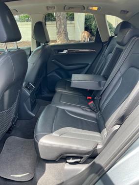 Gray 2011 Audi Q5 3.2 Premium Plus