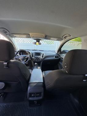 Gray 2019 Chevrolet Equinox LT