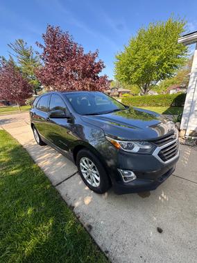 Gray 2019 Chevrolet Equinox LT
