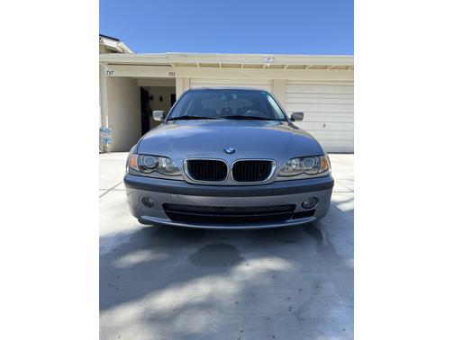 2003 BMW 330 i