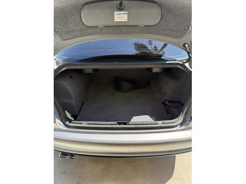 2003 BMW 330 i