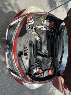 Red 2015 Nissan Altima 2.5 SV