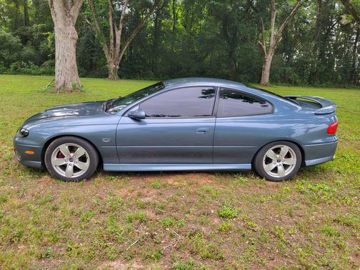 2005 Pontiac GTO Base