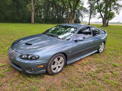 2005 Pontiac GTO Base