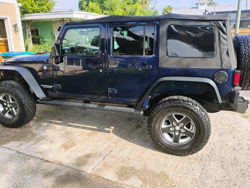 Blue 2013 Jeep Wrangler Unlimited Sport
