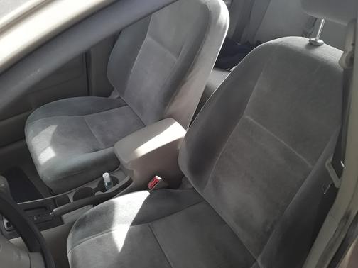 2003 Toyota Corolla LE