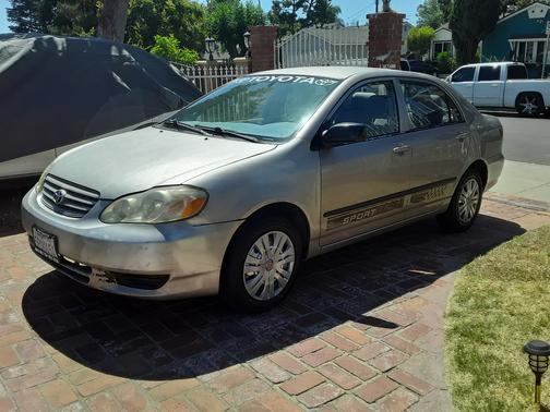 2003 Toyota Corolla LE