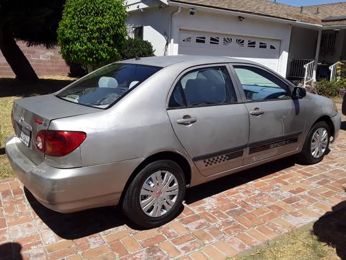 2003 Toyota Corolla LE