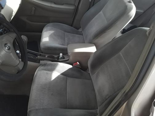 2003 Toyota Corolla LE