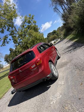 Red 2015 Mitsubishi Outlander Sport SE