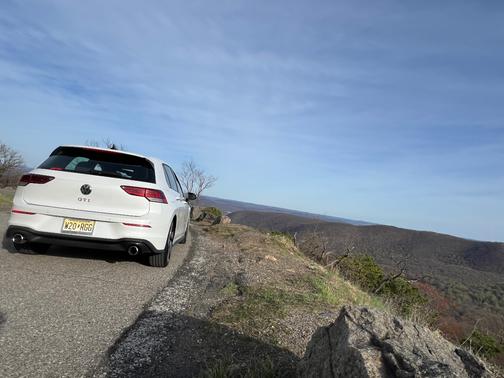 2022 Volkswagen Golf GTI 2.0T S