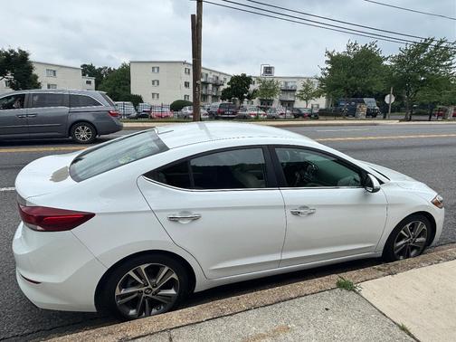 White 2017 Hyundai ELANTRA Limited