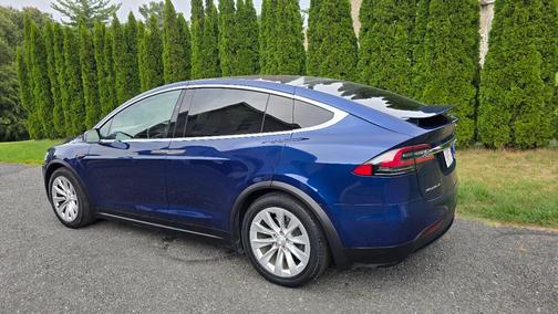 Blue 2017 Tesla Model X 75D