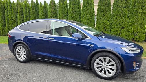 Blue 2017 Tesla Model X 75D