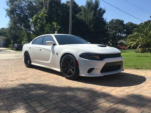 2016 Dodge Charger SRT Hellcat