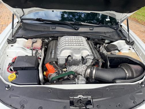 2016 Dodge Charger SRT Hellcat