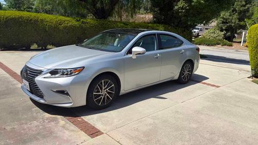 Silver 2017 Lexus ES 350 Base