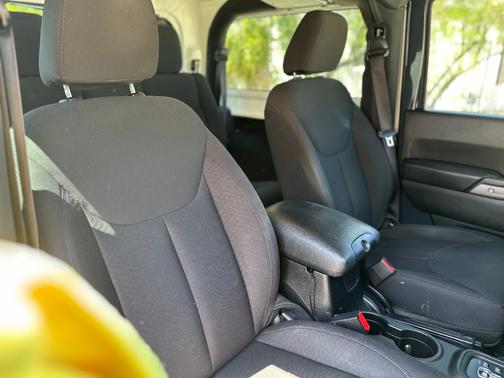 2017 Jeep Wrangler Sport