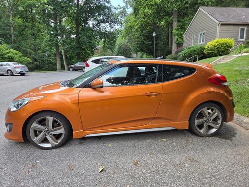 Orange 2013 Hyundai Veloster Turbo