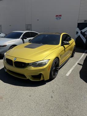 Gold 2017 BMW M4 Base