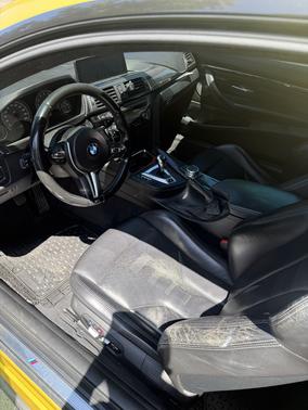 Gold 2017 BMW M4 Base