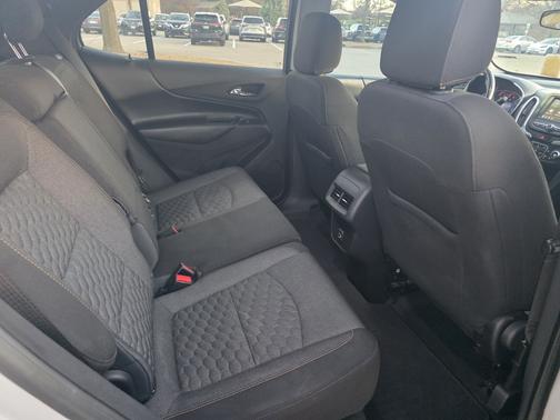 Silver 2019 Chevrolet Equinox 1LT