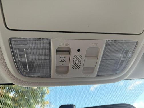 White 2013 Honda CR-V EX