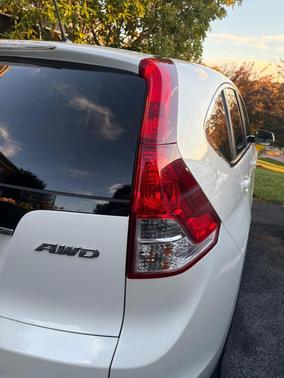 White 2013 Honda CR-V EX