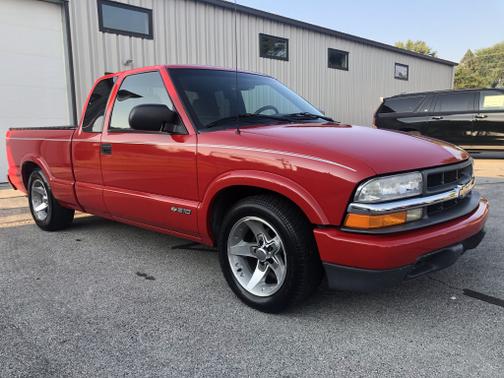 2002 Chevrolet S-10 LS Extended Cab