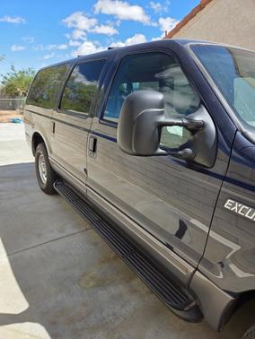 Blue 2001 Ford Excursion XLT