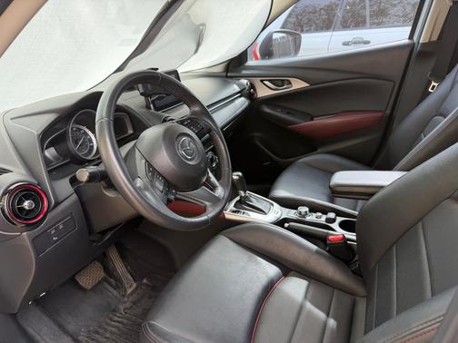 White 2017 Mazda CX-3 Touring