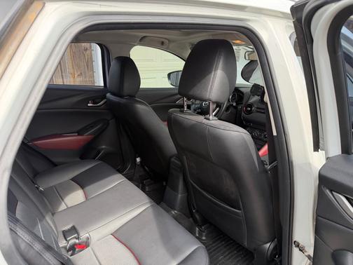 White 2017 Mazda CX-3 Touring