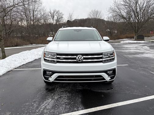 2020 Volkswagen Atlas 3.6L SE w/Technology R-Line