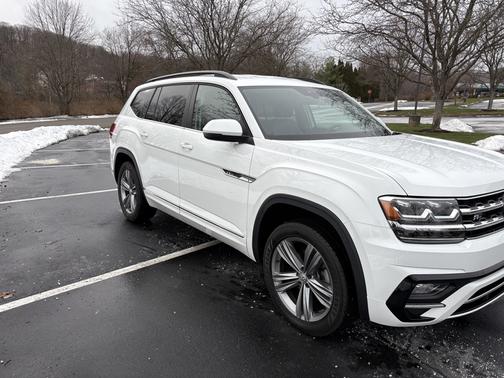 2020 Volkswagen Atlas 3.6L SE w/Technology R-Line