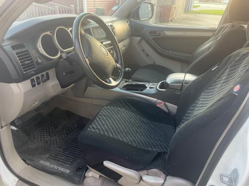 2004 Toyota 4Runner SR5 V8