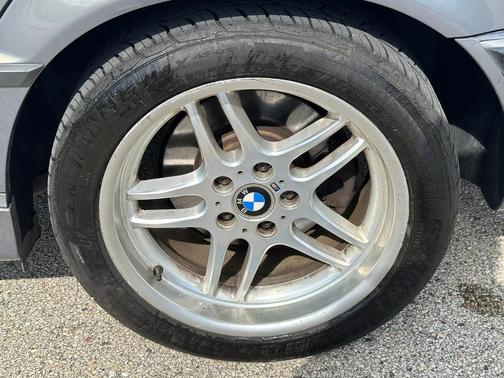 Gray 2001 BMW 740 iL