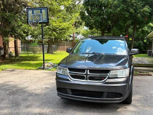 Gray 2017 Dodge Journey SXT
