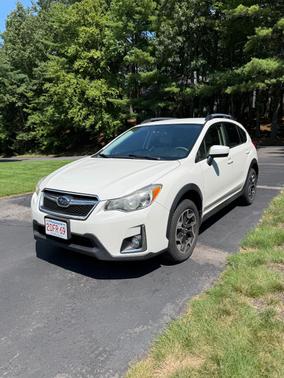 White 2016 Subaru Crosstrek 2.0i Premium
