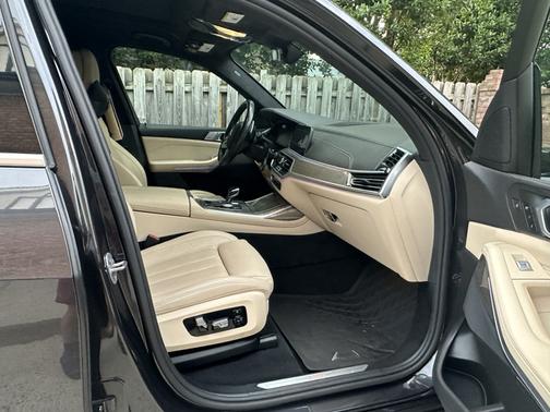 2021 BMW X7 xDrive40i