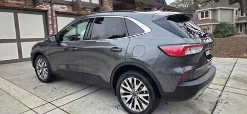 2020 Ford Escape Titanium Hybrid