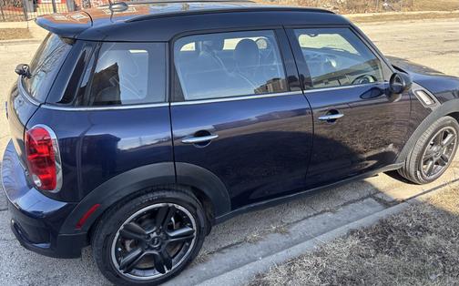 2012 MINI Cooper S Countryman Base