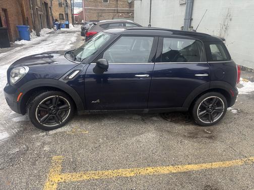 2012 MINI Cooper S Countryman Base