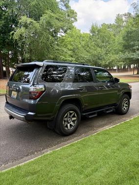 2022 Toyota 4Runner TRD Off Road