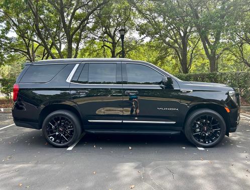 2022 GMC Yukon SLT