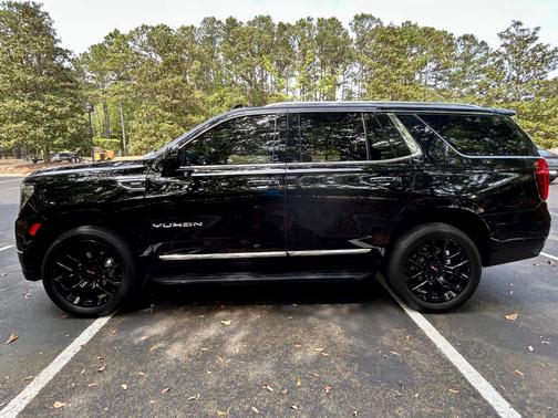 2022 GMC Yukon SLT